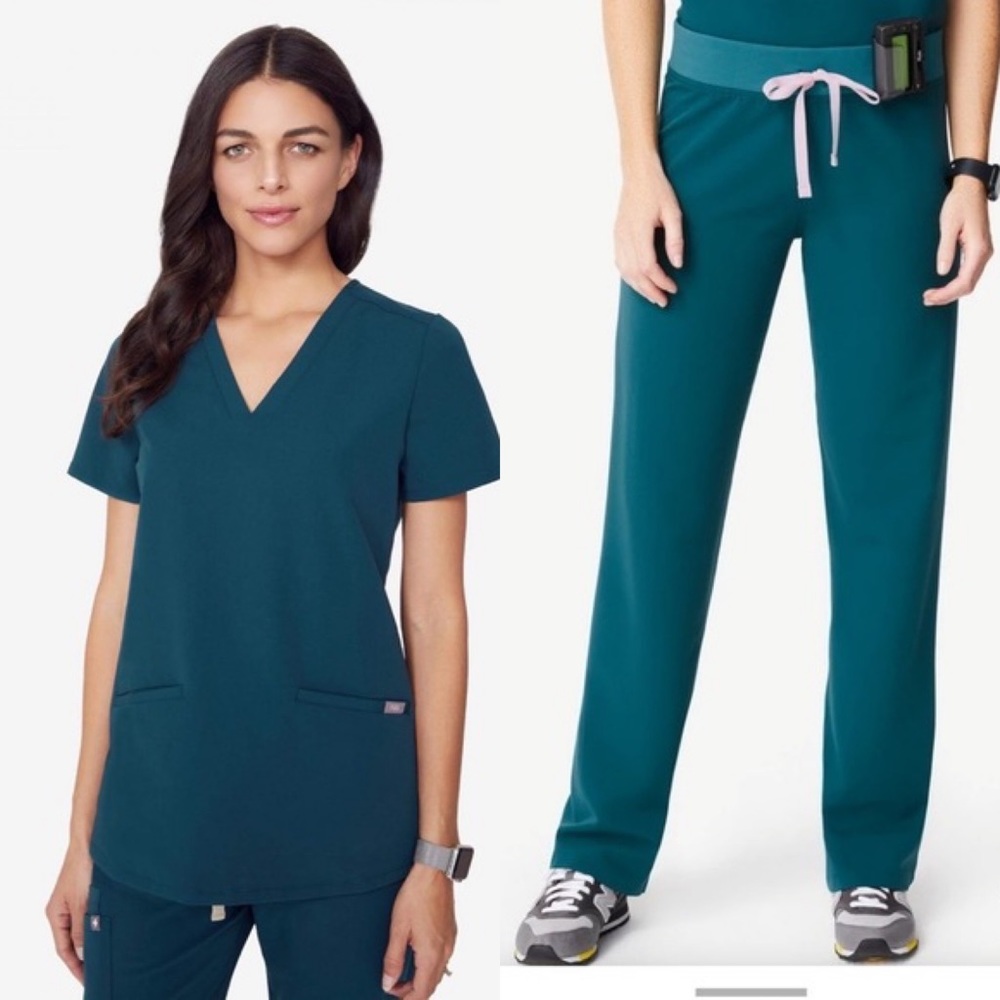 Fibs Caribbean Blue scrub set